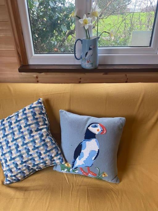 Idyllic Cornish Retreat At Puffin Lodge هيلستون المظهر الخارجي الصورة