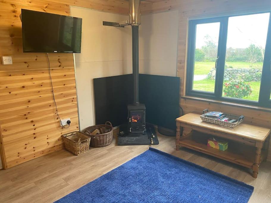 Idyllic Cornish Retreat At Puffin Lodge هيلستون المظهر الخارجي الصورة